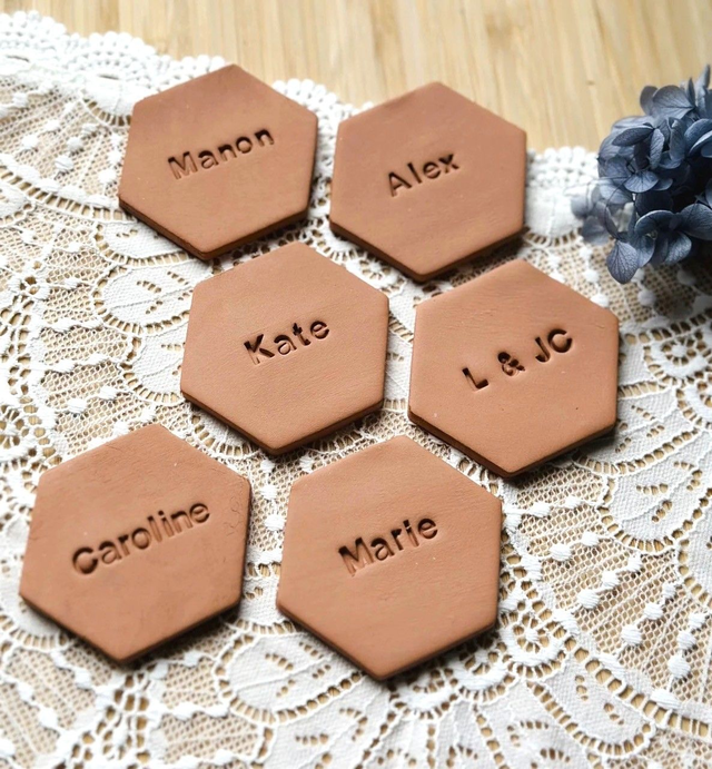 Marque place hexagonal, prénom à personnaliser (lot de 10)