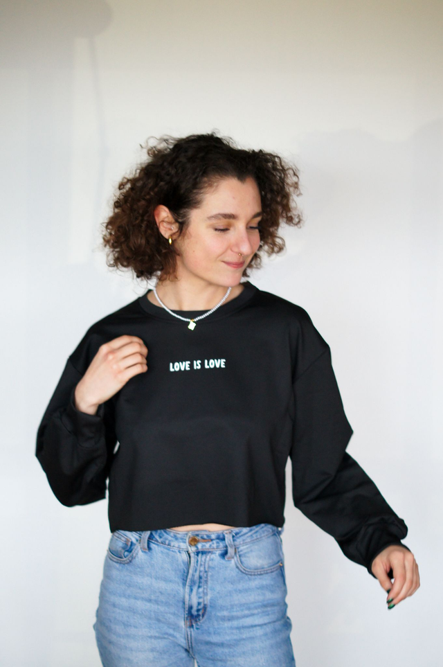 Crop Top Long Sleeve LOVE IS LOVE