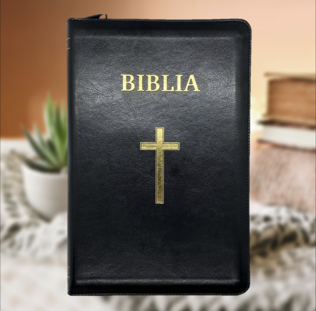 Biblia neagra , cruce - Editia Centenara