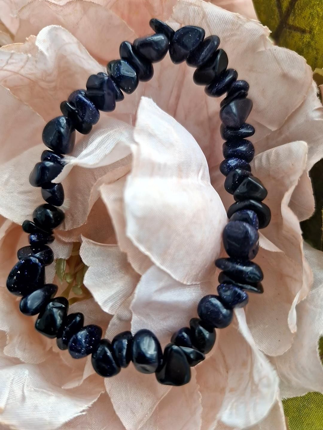 Blue goldstone chip bracelet