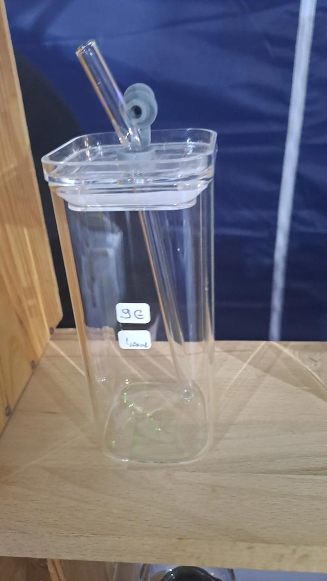 Gourde avec paille  en verre contenance 400ml pour le matcha 