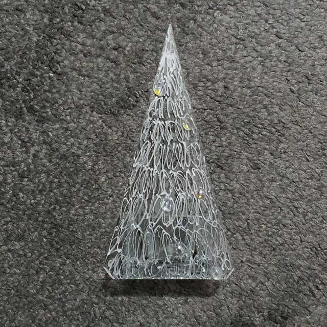 Large White scribble design Xmas tree tealight holder