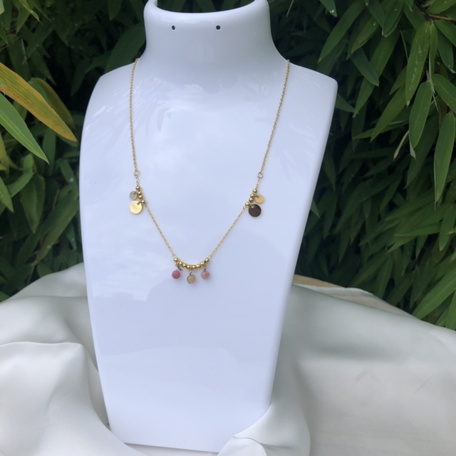 Roxanne*collier perles breloques 