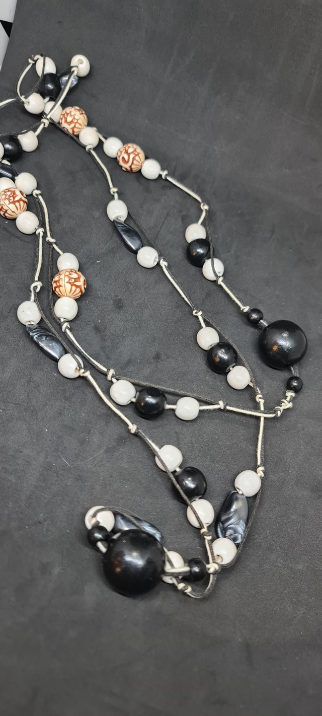 Collier perle de bois 