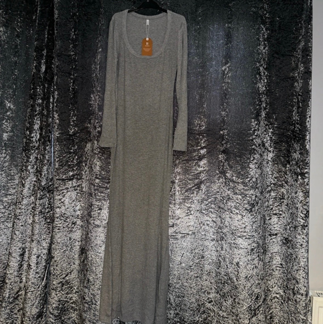 Reoria Woman’s Dress Size Large