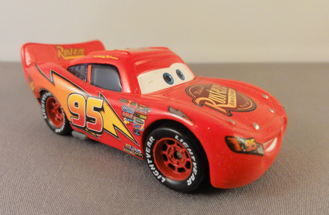 Disney Pixar Cars 1 - Lightning McQueen