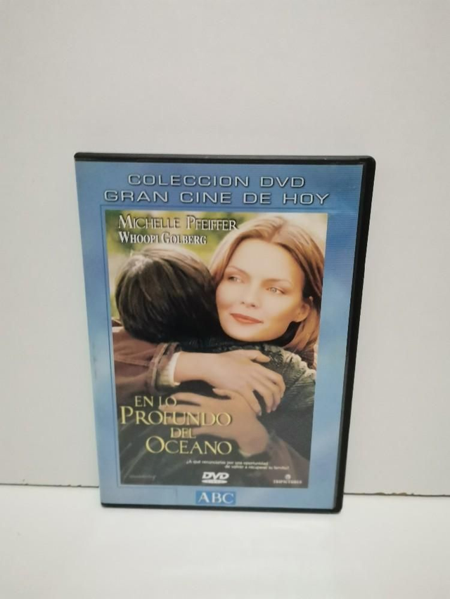 En lo Profundo del Oceano [DVD] Usado