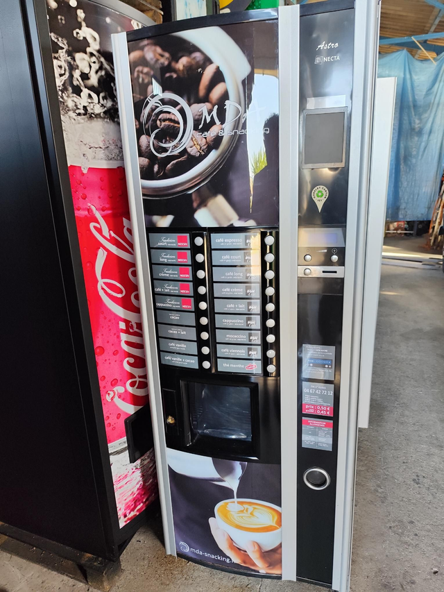 Distributeur de café Necta Astro 