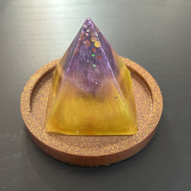 PYRAMIDE AVEC PLATEAUX 