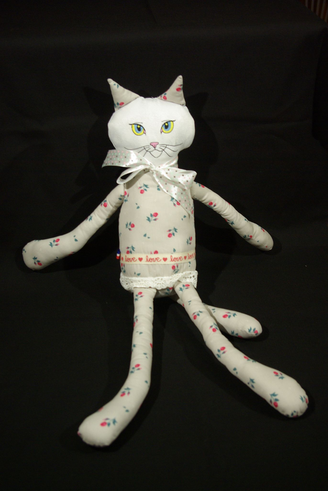 609-Doudou chat coloris gris "Love" Htr 62 cm