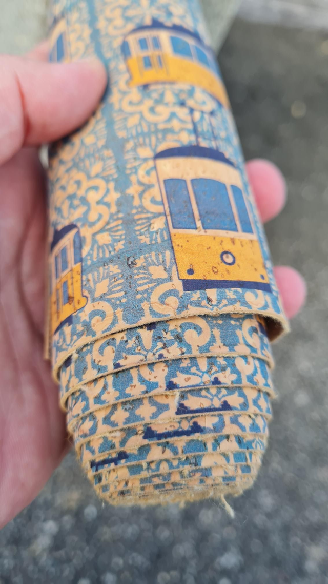 Tissu de liège imprimé "Tram jaune" 50x50cm