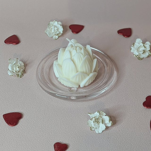 🕯️ Bougie moulée Lotus 60g – Musc Blanc