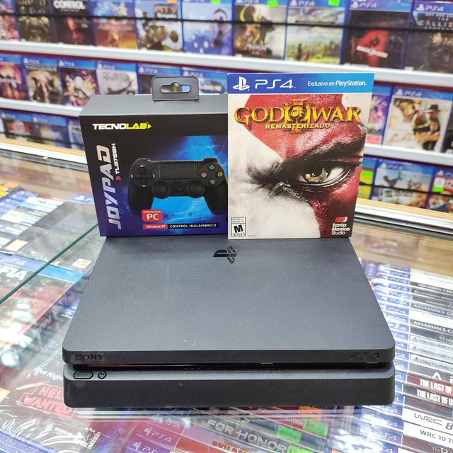 PS4 Modelo Slim + God Of War III Remastered 