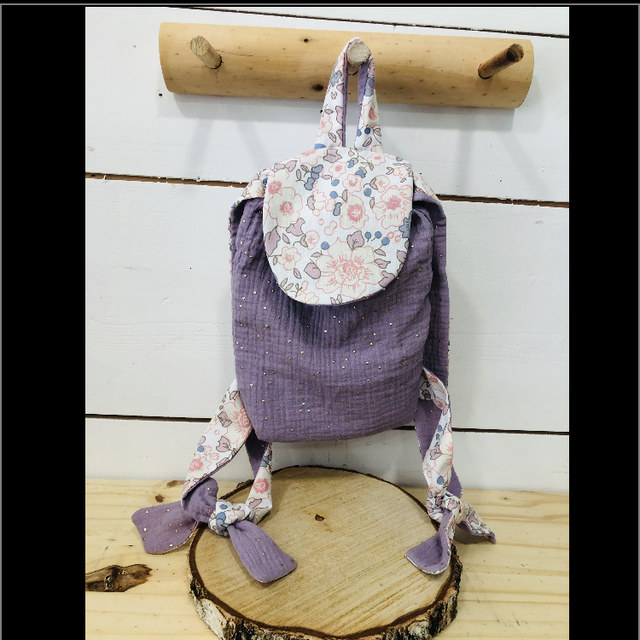 Sac à dos fleuris mauve 