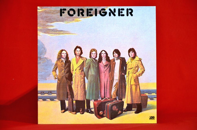 Foreigner - Foreigner (1977)