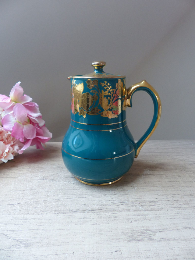 Ancienne Cafetière Sadler en Céramique Verte à Motifs Dorés – Rare Modèle Anglais des Années 1950 – Objet Vintage de Collection