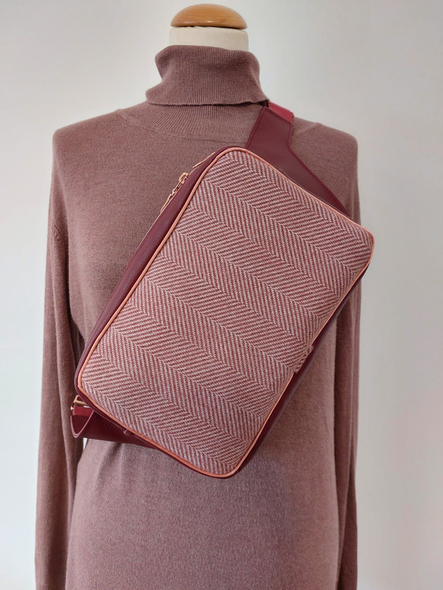 Sac banane en lainage et simili cuir