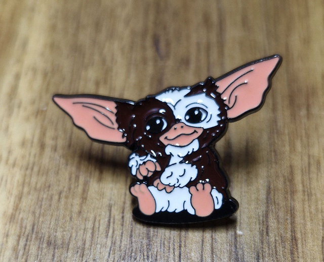 PIN&#039;S NIGHT CREATURE 1