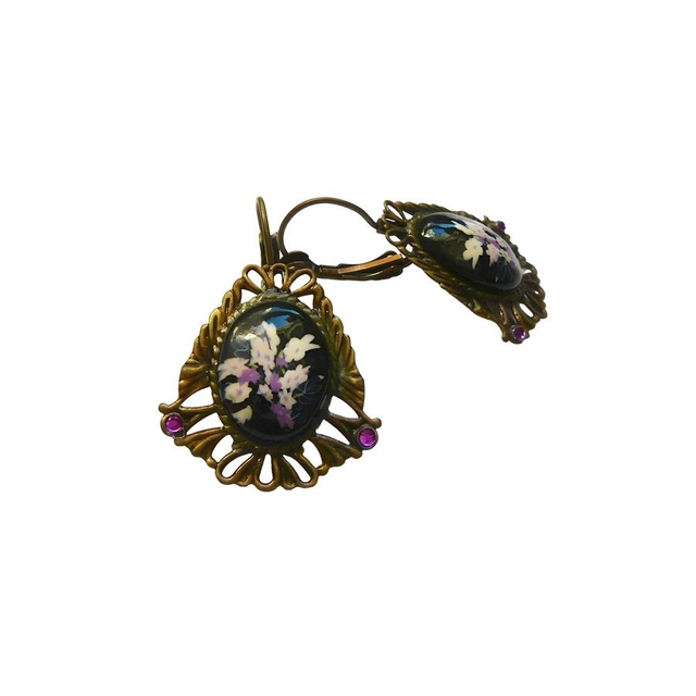 Boucles d&#039;oreilles dormeuses ovales fleurs liberty