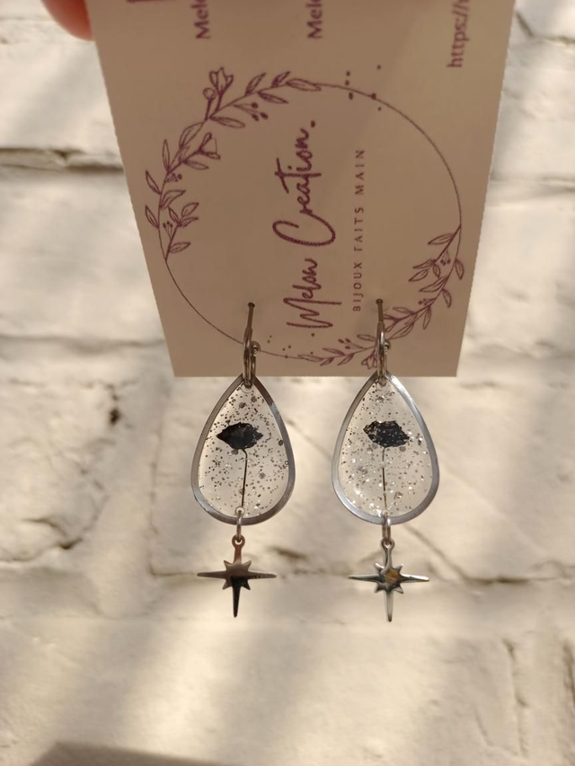 Boucles fleurs séchées noires & paillettes 