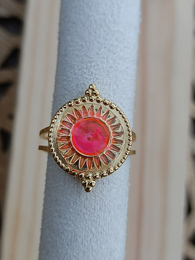 Bague Ethnique réglable - Or - Résine Rose