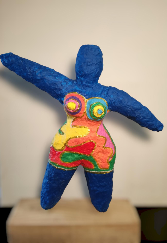 Les femmes rondes  ( taille petite)