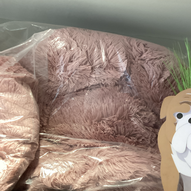 Medium hugglepets bed