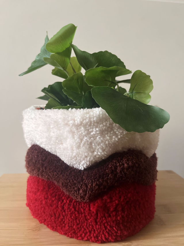 Cache pot vague (rouge, marron et beige)