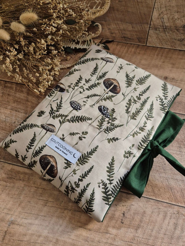 Housse de livre molletonnée Feuilles &amp; Champignons
