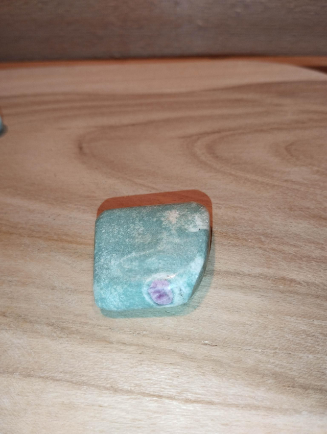 Rubis sur zoisite ou anyolite 