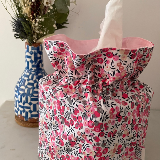 Housse boîte à mouchoirs carrée sur commande