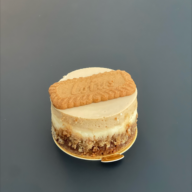 Lotus cheesecake