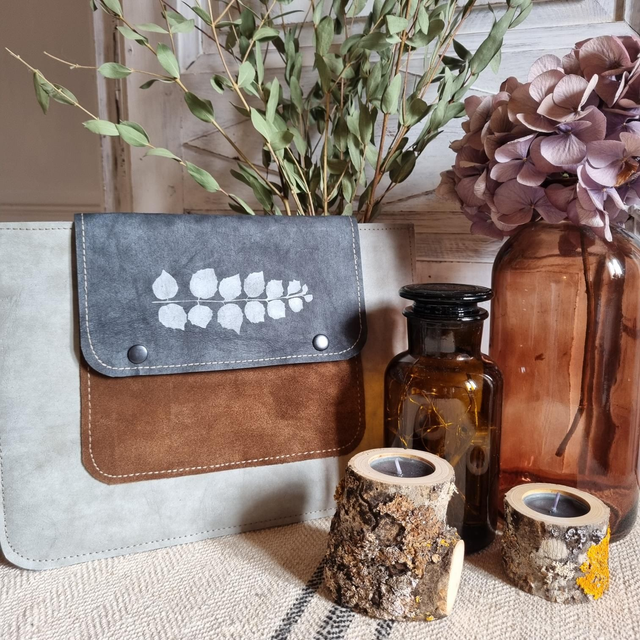 Housse à tablette vert et gris