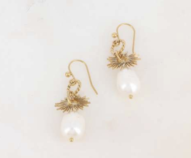 B.O à crochet avec perle d&#039;eau douce et pampille soleil