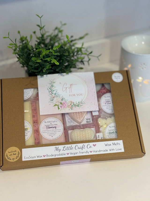 A Gift For You Gift Box, Wax Melt Hamper, Highly Scented Wax Melts, Snap Bar Wax Melts, Home Decor (1)