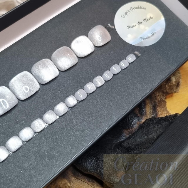 Cristal cat's eyes little pieds