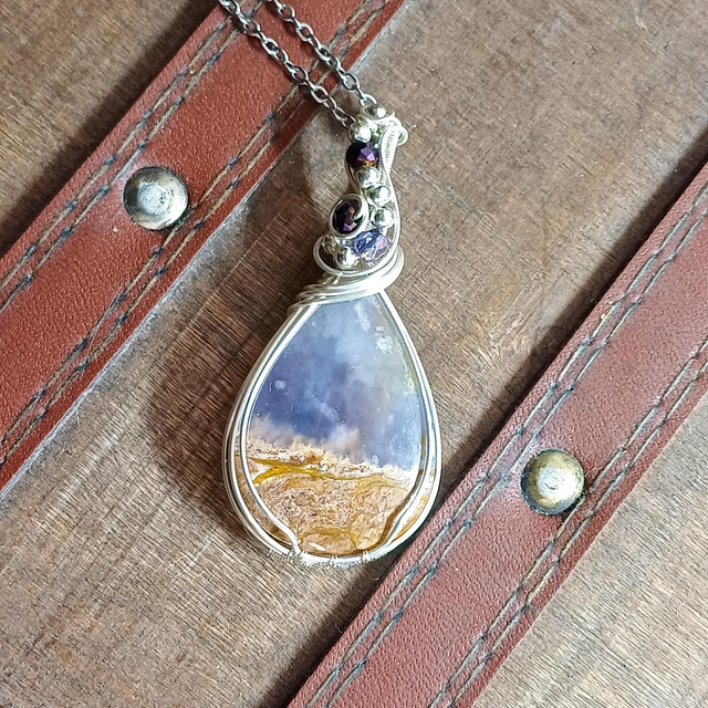 Calcédoine violette XL wire wrapping