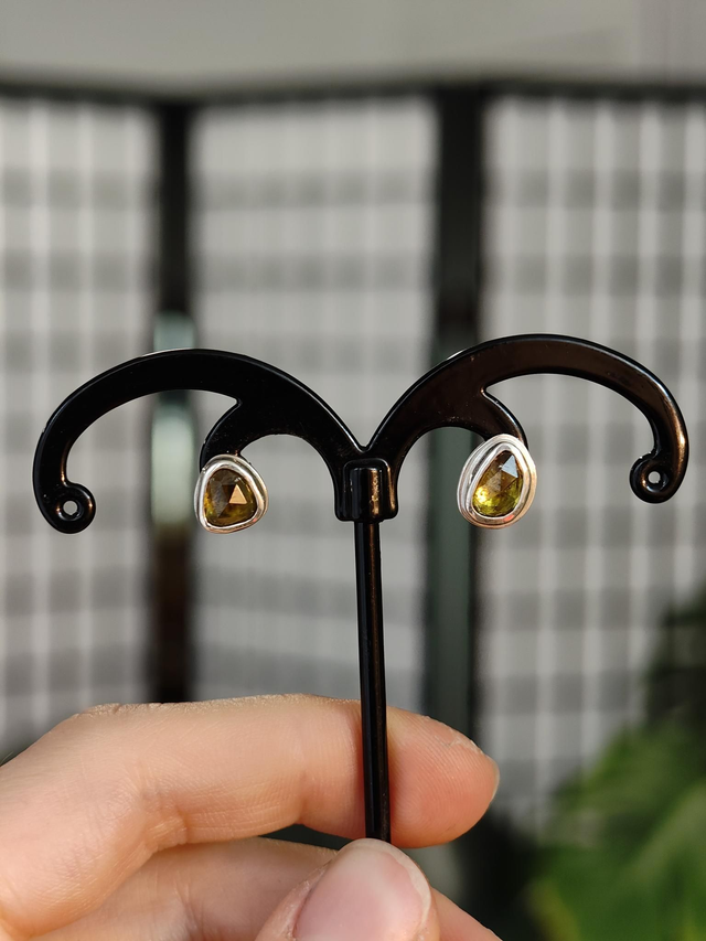 Boucles d'oreilles | argent, sphène