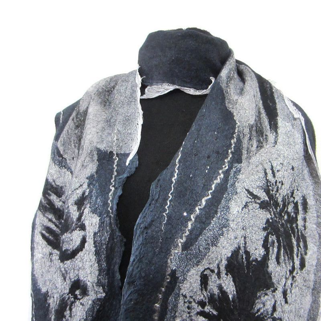 Sciarpa lana merino seta infeltrita fiori tulipani Sciarpa colore nero lunga calda donna fatto a mano regali unici per le donne