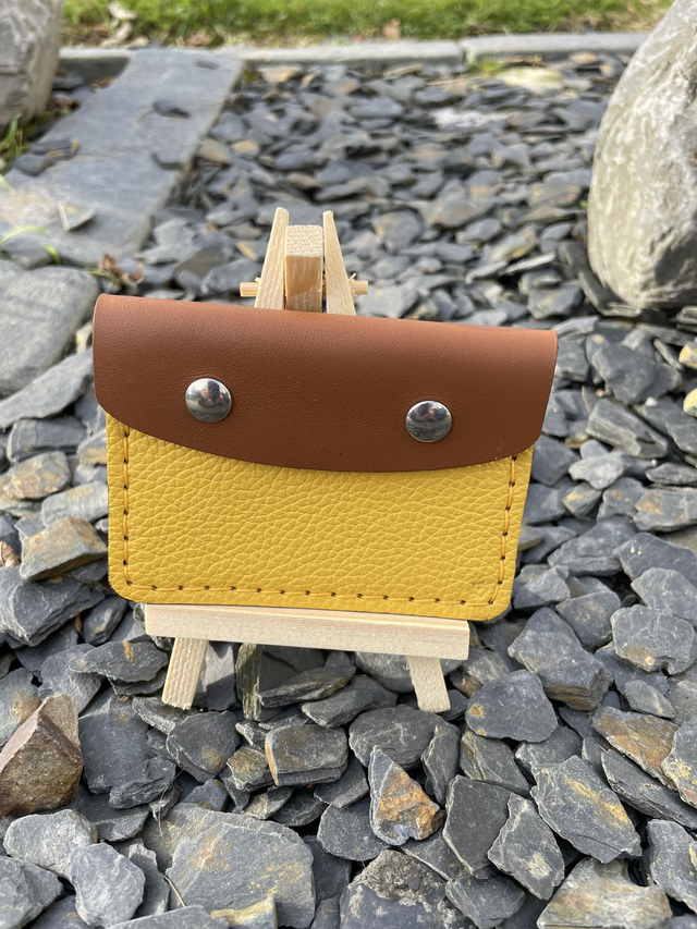 Porte-monnaie marron/jaune