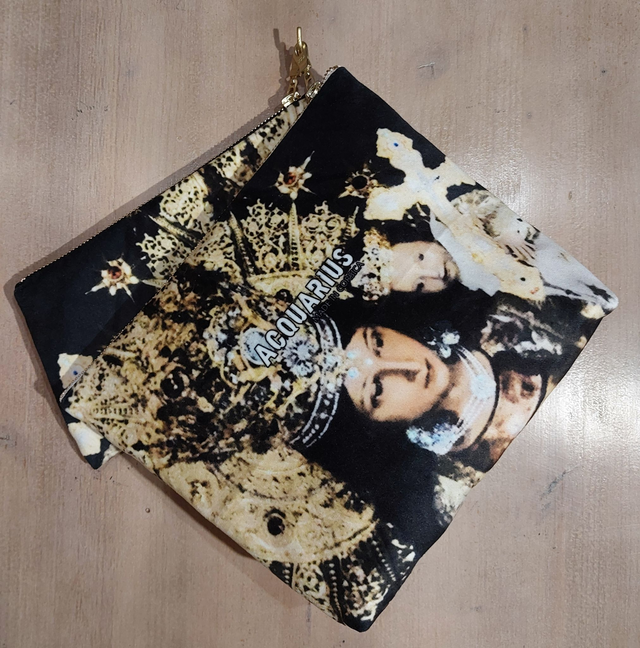 Valencia Vierge. Pochette et trousse en velours.