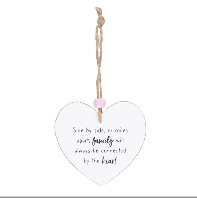 Family sentiment hanging heart sign 