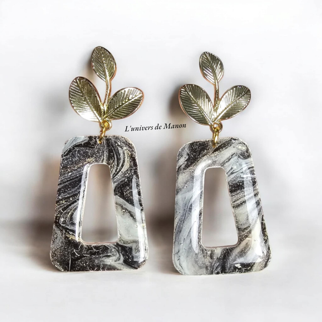 Boucle d&#039;oreille en argile polymère  