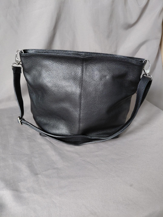 Sac en cuir couleur noir 