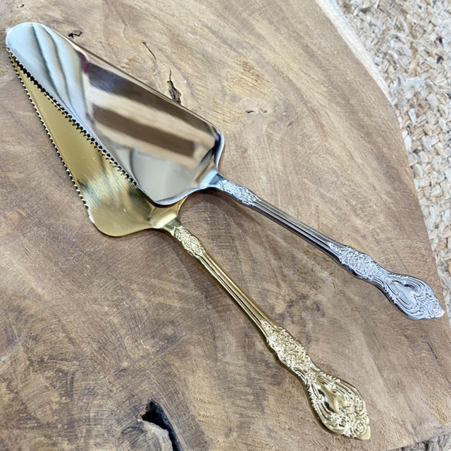 Pelle à tarte acier travaillé