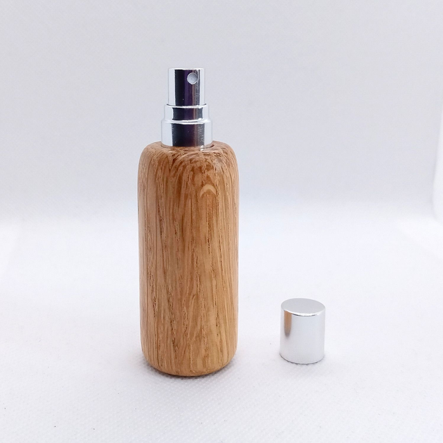 Atomiseur en chêne monture argent