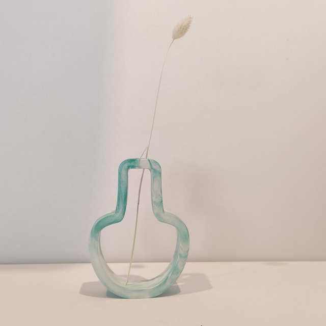 Vase déco “Épure” – design ajouré et fleurs séchées 