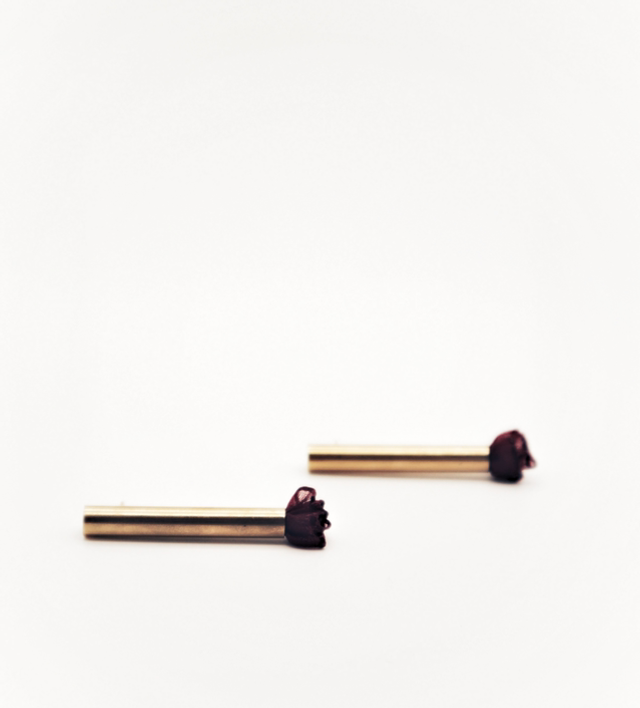 Brincos Retos Verticais Médios AGP02R001