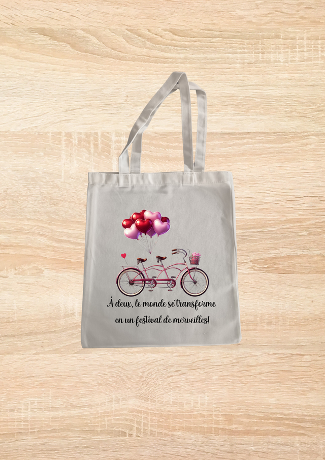 Sac fourre tout motif tandem avec des ballon en forme de cœur rose et rouge