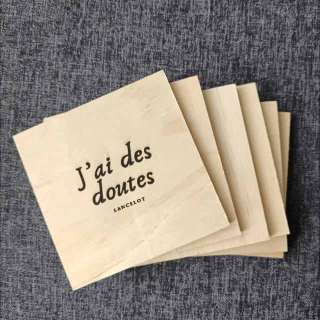 Dessous de verre et support 